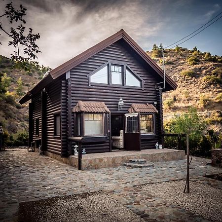 *2 Bdr Log House /Mountains/Queen Bed/Fireplace Gourri Exteriör bild