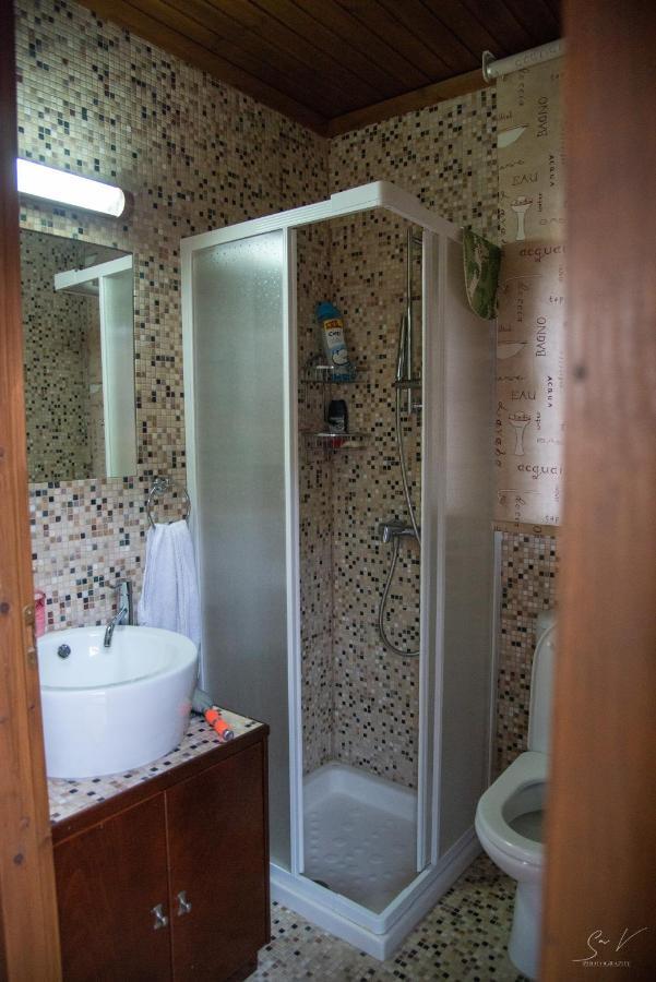 *2 Bdr Log House /Mountains/Queen Bed/Fireplace Gourri Exteriör bild